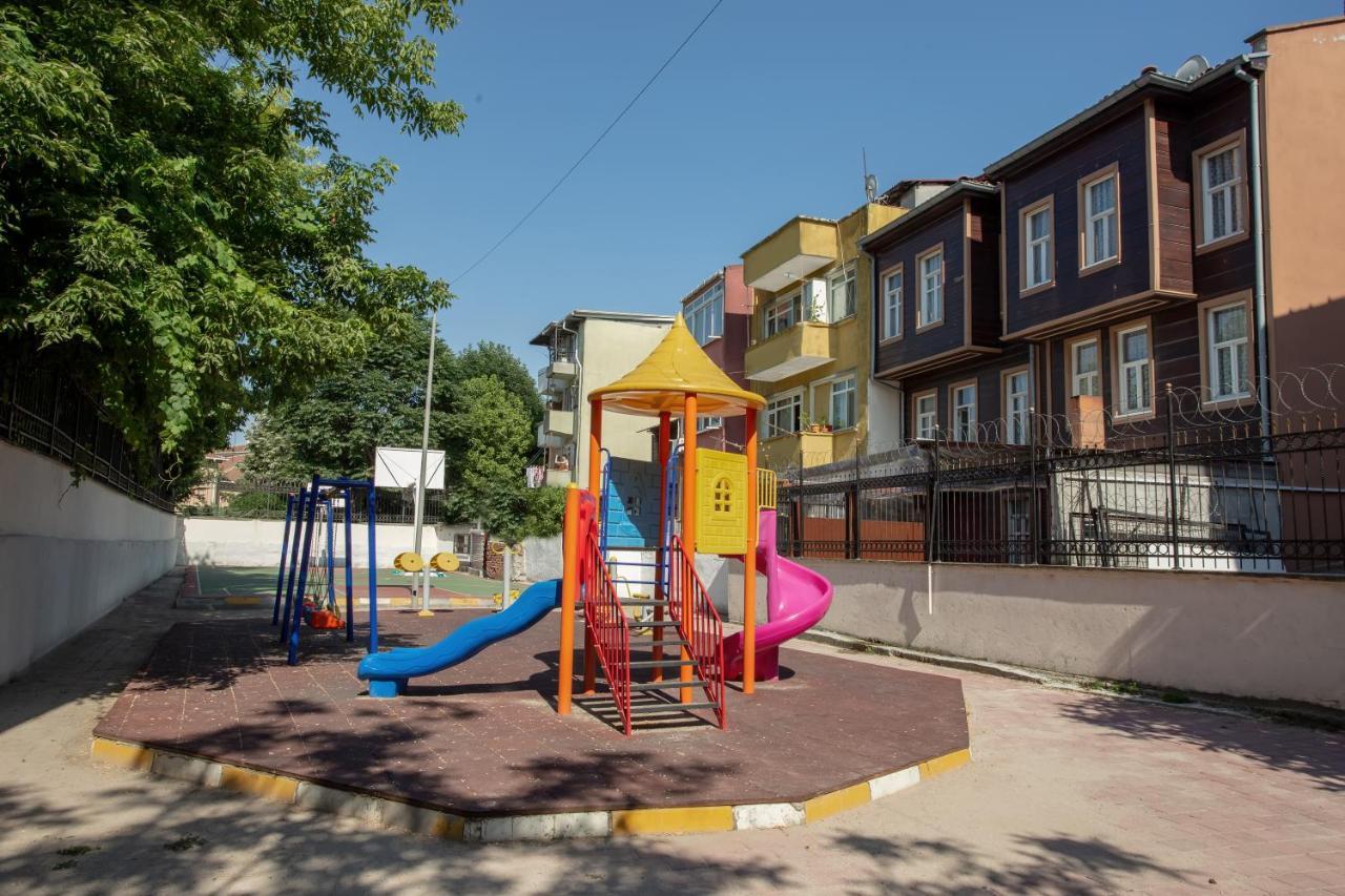 April Hotel Стамбул Экстерьер фото