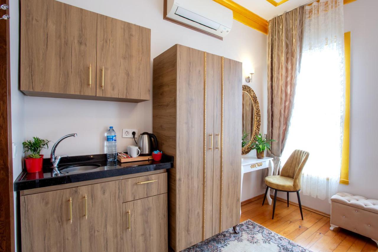 April Hotel Стамбул Экстерьер фото