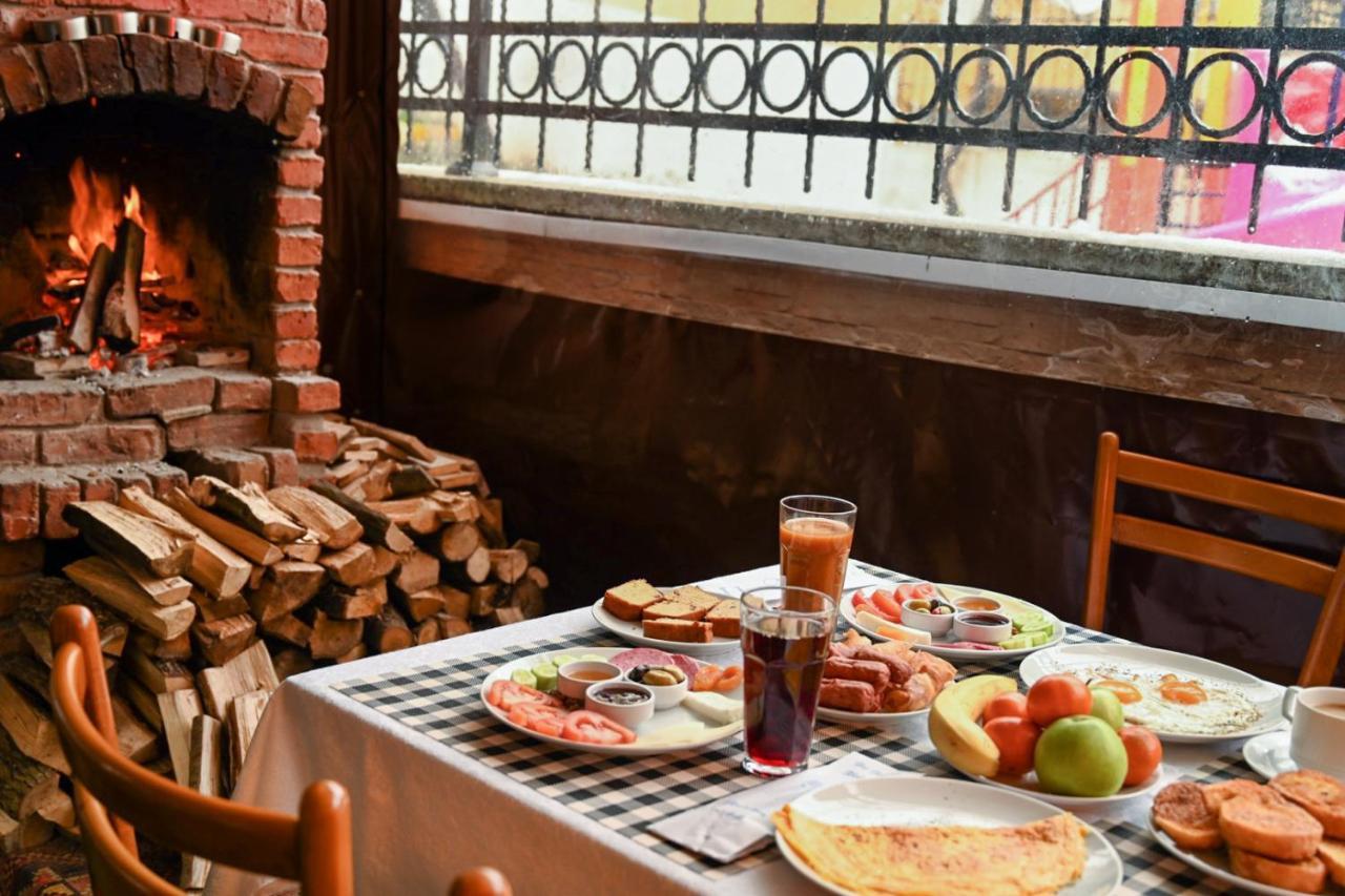 April Hotel Стамбул Экстерьер фото