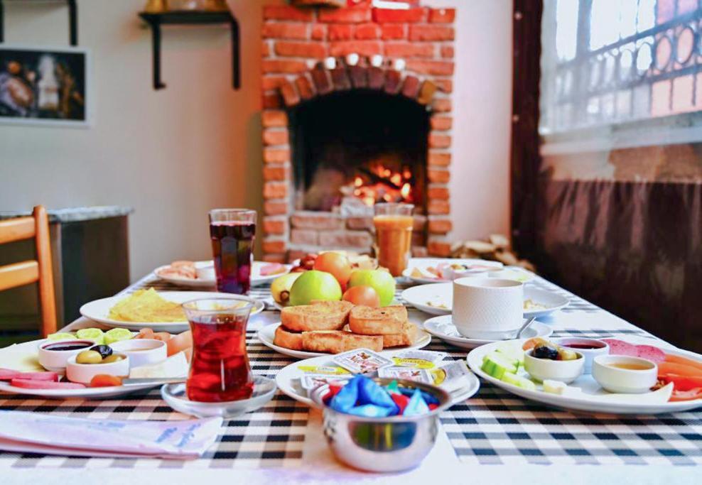 April Hotel Стамбул Экстерьер фото