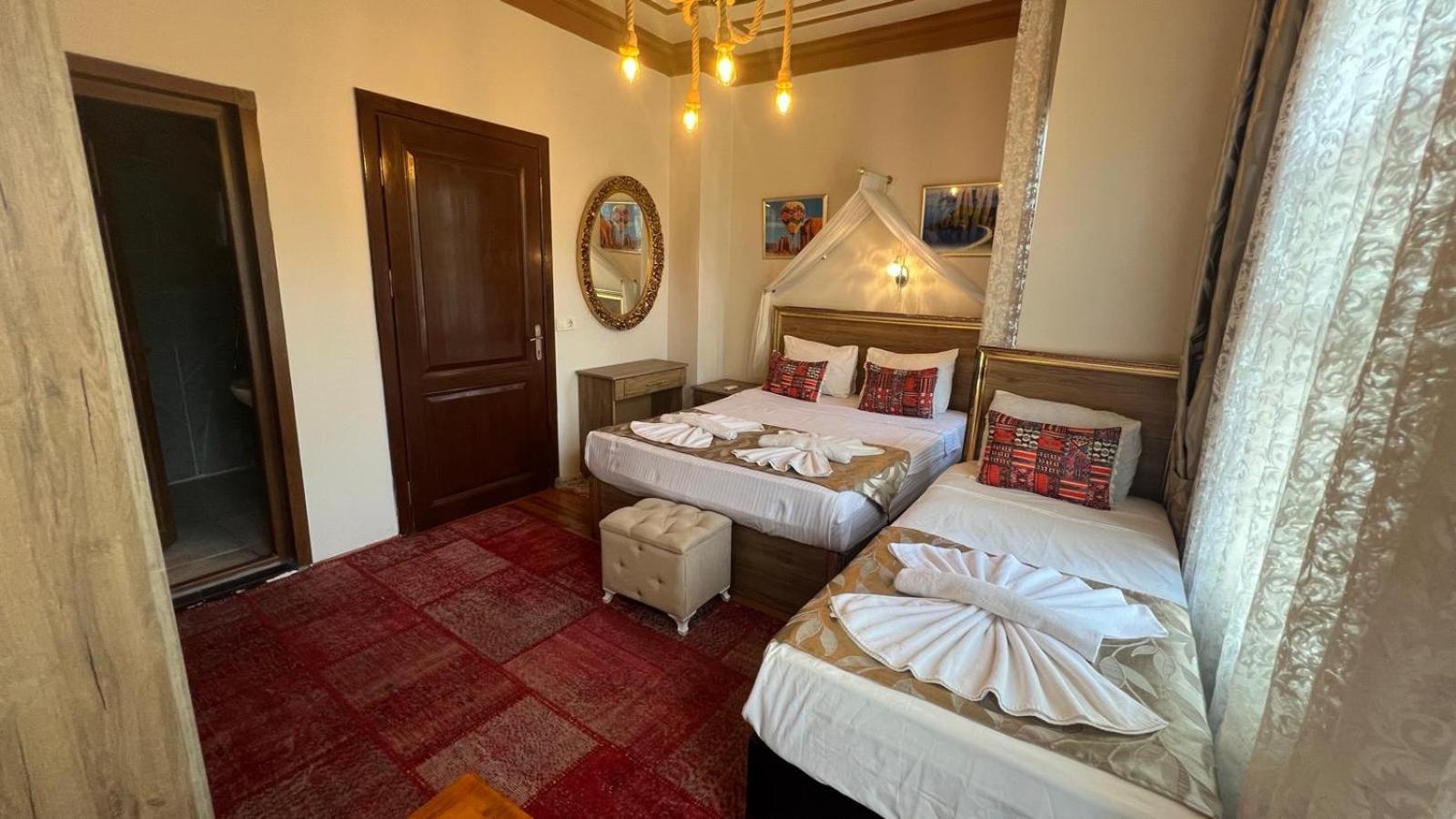 April Hotel Стамбул Экстерьер фото